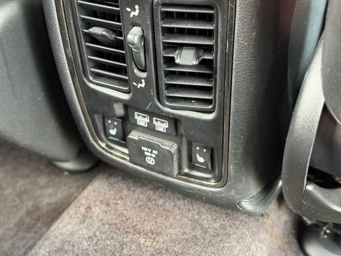 Used 2018 Dodge Durango R/T w/ Technology Group image 27