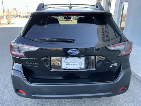 Used 2023 Subaru Outback Onyx Edition w/ Tech Package 2 image 3