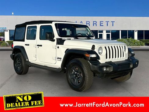Used 2022 Jeep Wrangler Unlimited Sport image 1