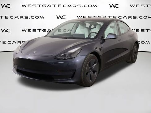 Used 2023 Tesla Model 3 Standard Range RWD image 1