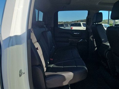 Used 2021 Chevrolet Silverado 1500 LT AWD/4WD image 26