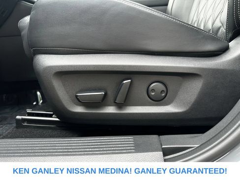 Used 2021 Nissan Rogue Platinum AWD/4WD image 35