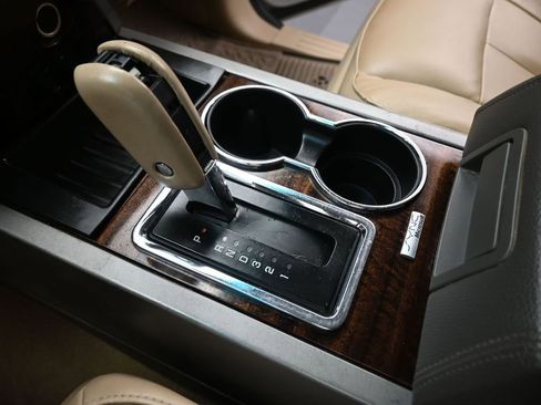 Used 2014 Ford Expedition EL XLT w/ Equipment Group 202A image 14