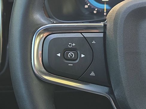 Used 2022 Volvo C40 P8 Recharge Ultimate image 17