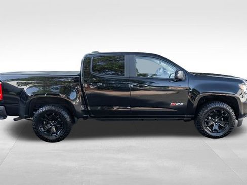 Used 2017 Chevrolet Colorado Z71 w/ Z71 Midnight Edition AWD/4WD image 4