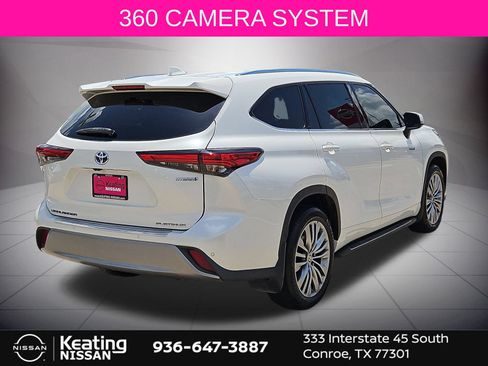 Used 2021 Toyota Highlander Platinum FWD image 8