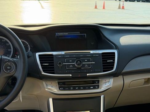 Used 2013 Honda Accord LX image 16