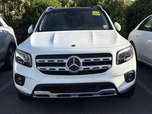 Used 2022 Mercedes-Benz GLB 250 image 2