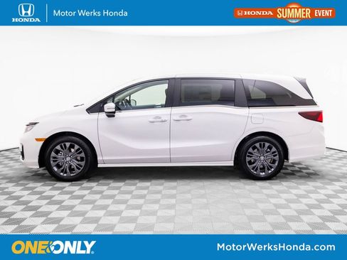 New 2026 Honda Odyssey Touring image 2