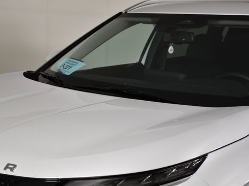 Used 2025 Mitsubishi Outlander SEL image 12