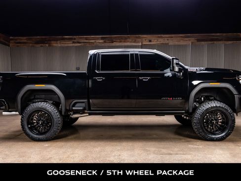 Used 2024 GMC Sierra 2500 AT4 w/ AT4 Premium Plus Package image 10