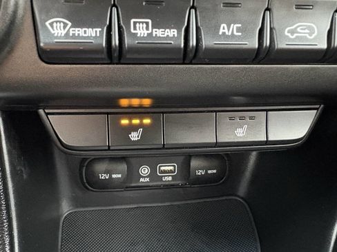 Used 2018 Kia Sportage LX w/ LX Technology Package image 16