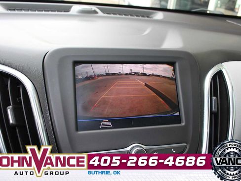 Used 2020 Chevrolet Equinox LT w/ Driver Convenience Package image 34