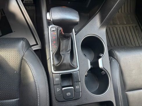 Used 2022 Kia Sportage Nightfall Edition w/ Nightfall Fwd Premium Package image 25