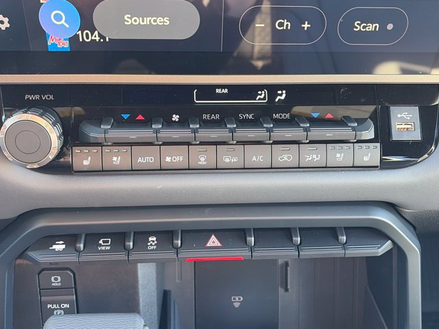Used 2026 Toyota Sequoia Capstone AWD/4WD image 21