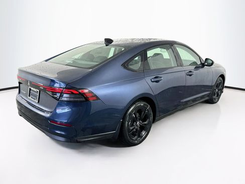 Used 2025 Honda Accord SE image 7