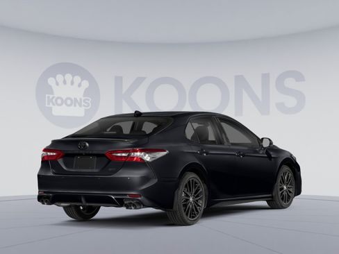 Used 2022 Toyota Camry XSE AWD/4WD image 2