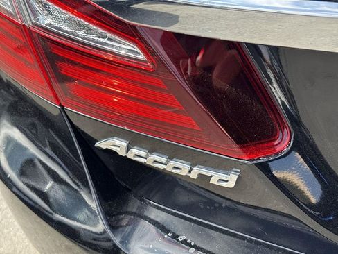 Used 2017 Honda Accord LX image 27