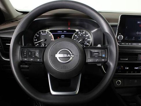 Certified 2023 Nissan Rogue SV FWD image 10