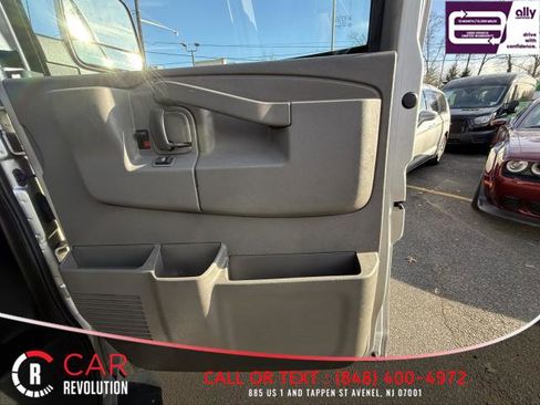 Used 2022 Chevrolet Express 3500 LS image 34