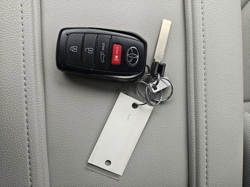 Used 2025 Toyota Grand Highlander FWD image 33