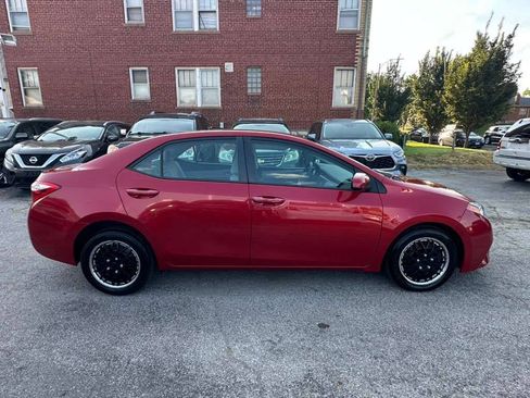 Used 2016 Toyota Corolla LE FWD image 6