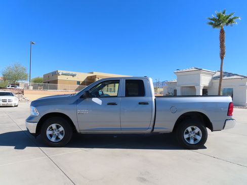 Used 2024 RAM 1500 Classic SLT image 4