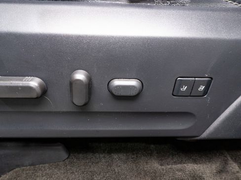 Used 2017 Ford Expedition Platinum image 17