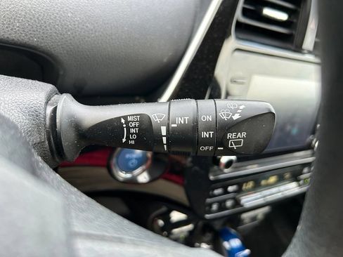 Used 2021 Toyota Prius LE FWD image 19