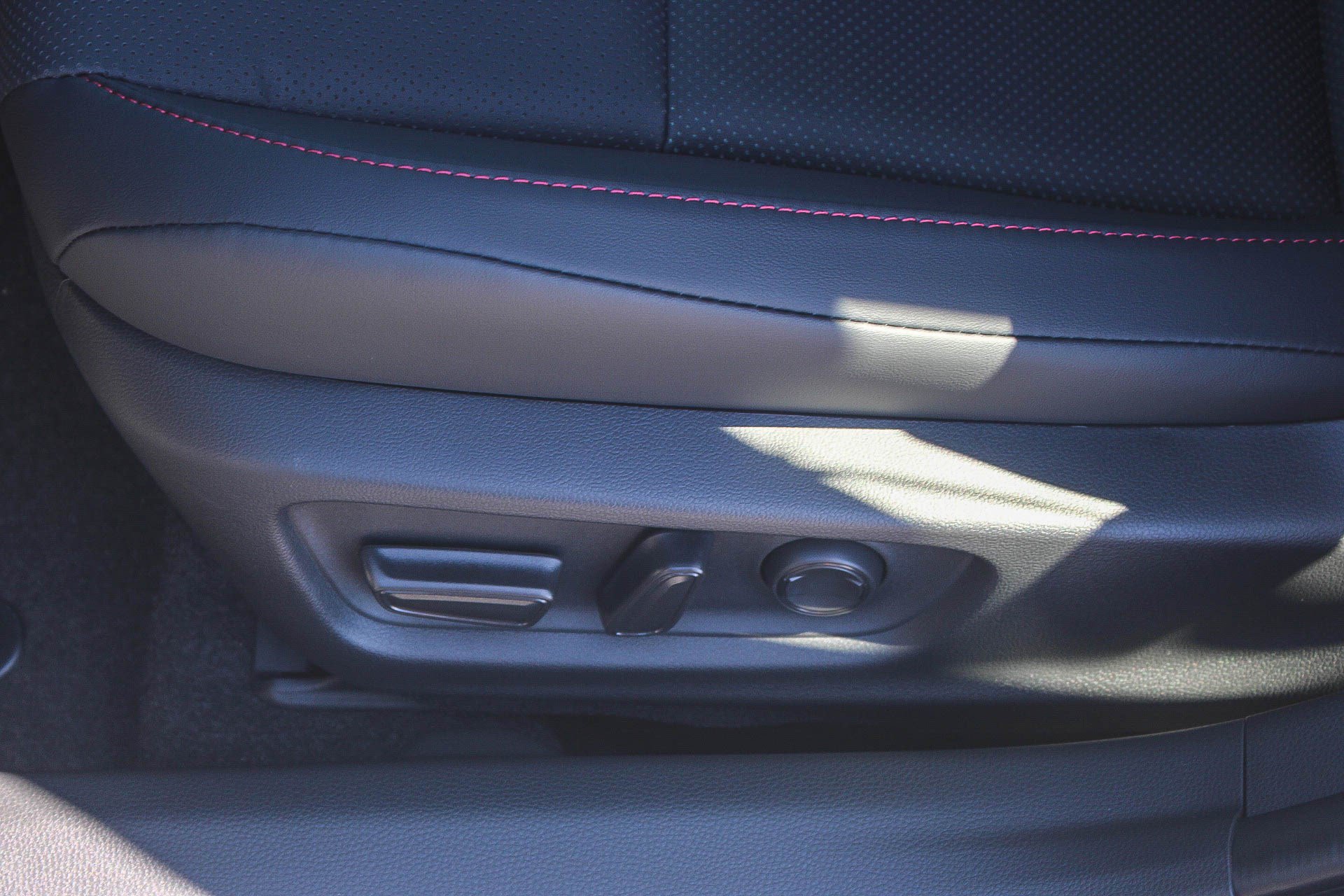 New 2027 Toyota Prius Plug-In Hybrid FWD image 24