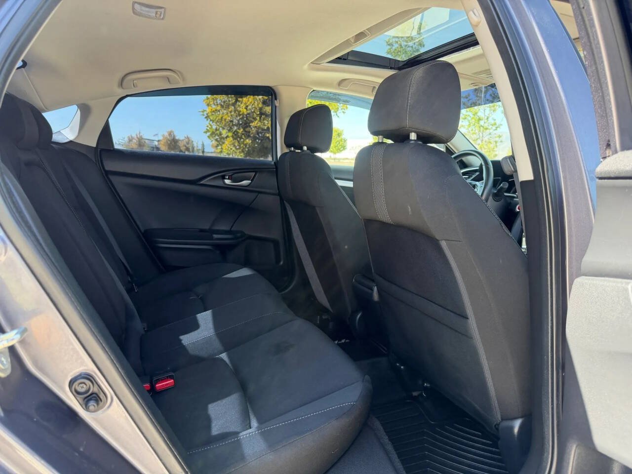 Used 2020 Honda Civic EX image 15