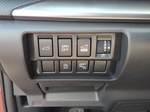 Used 2023 Subaru Forester Premium AWD/4WD image 19