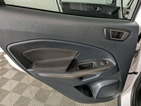 Used 2020 Ford EcoSport SE image 29