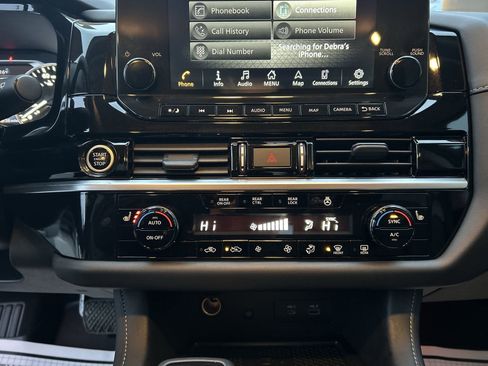 Used 2023 Nissan Pathfinder SL image 19