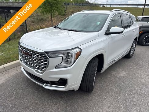Used 2024 GMC Terrain Denali w/ Denali Premium Package image 1