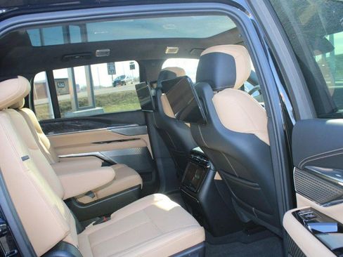 New 2025 Cadillac Escalade IQ Luxury 2 image 4