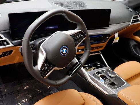 Certified 2025 BMW i4 xDrive40i image 6