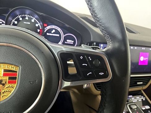 Used 2020 Porsche Cayenne AWD/4WD image 24