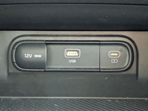 Used 2024 Kia Sportage LX image 24