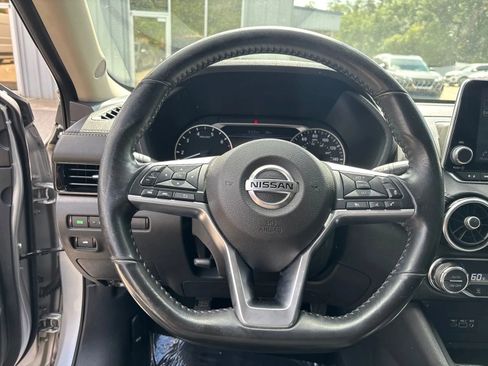 Used 2021 Nissan Sentra SV FWD image 14
