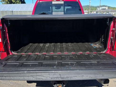 Used 2018 GMC Sierra 2500 Denali image 8