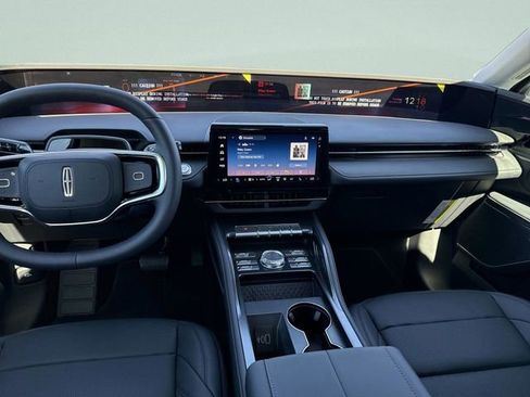 New 2026 Lincoln Nautilus Premier w/ Equipment Group 102A image 26