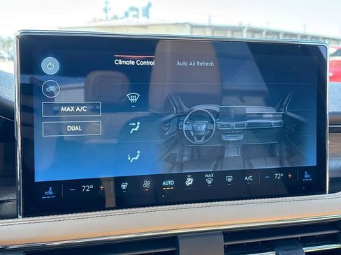 Used 2023 Lincoln Corsair Reserve w/ Equipment Group 202A FWD image 27