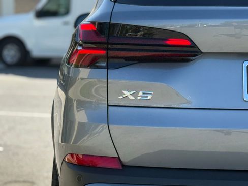 New 2026 BMW X5 sDrive40i w/ Executive Package image 15