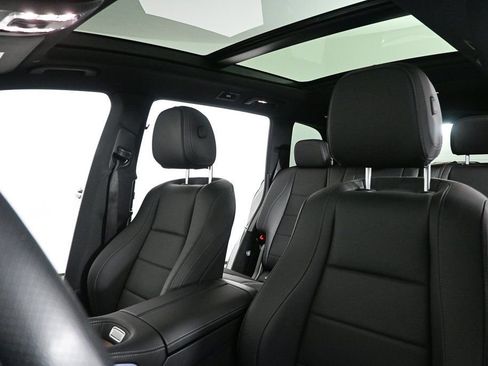 Certified 2025 Mercedes-Benz GLS 450 4MATIC image 5