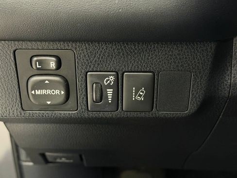 Used 2017 Toyota RAV4 XLE w/ Plus Extra Value Package FWD image 19