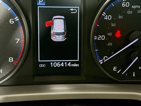 Used 2017 Toyota RAV4 XLE image 12