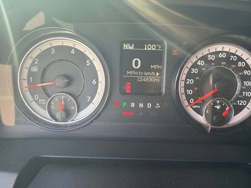 Used 2021 RAM 1500 Classic SLT AWD/4WD image 2