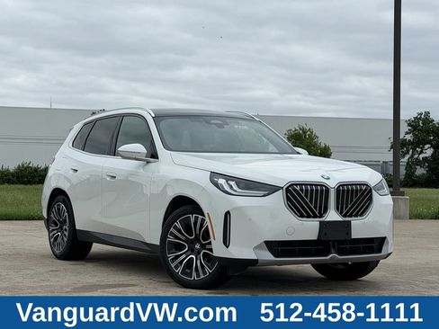 Used 2025 BMW X3 xDrive30i w/ Convenience Package AWD/4WD image 2