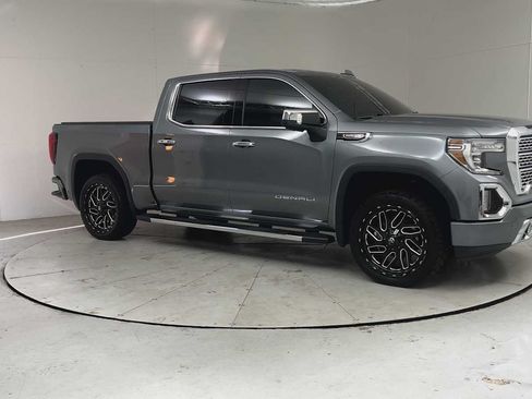 Used 2021 GMC Sierra 1500 Denali w/ Technology Package AWD/4WD image 8